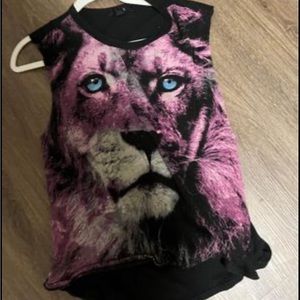 Forever 21 Tank Top Women’s Large Lion Graphic-Front Purple High Low Hem Shirt
